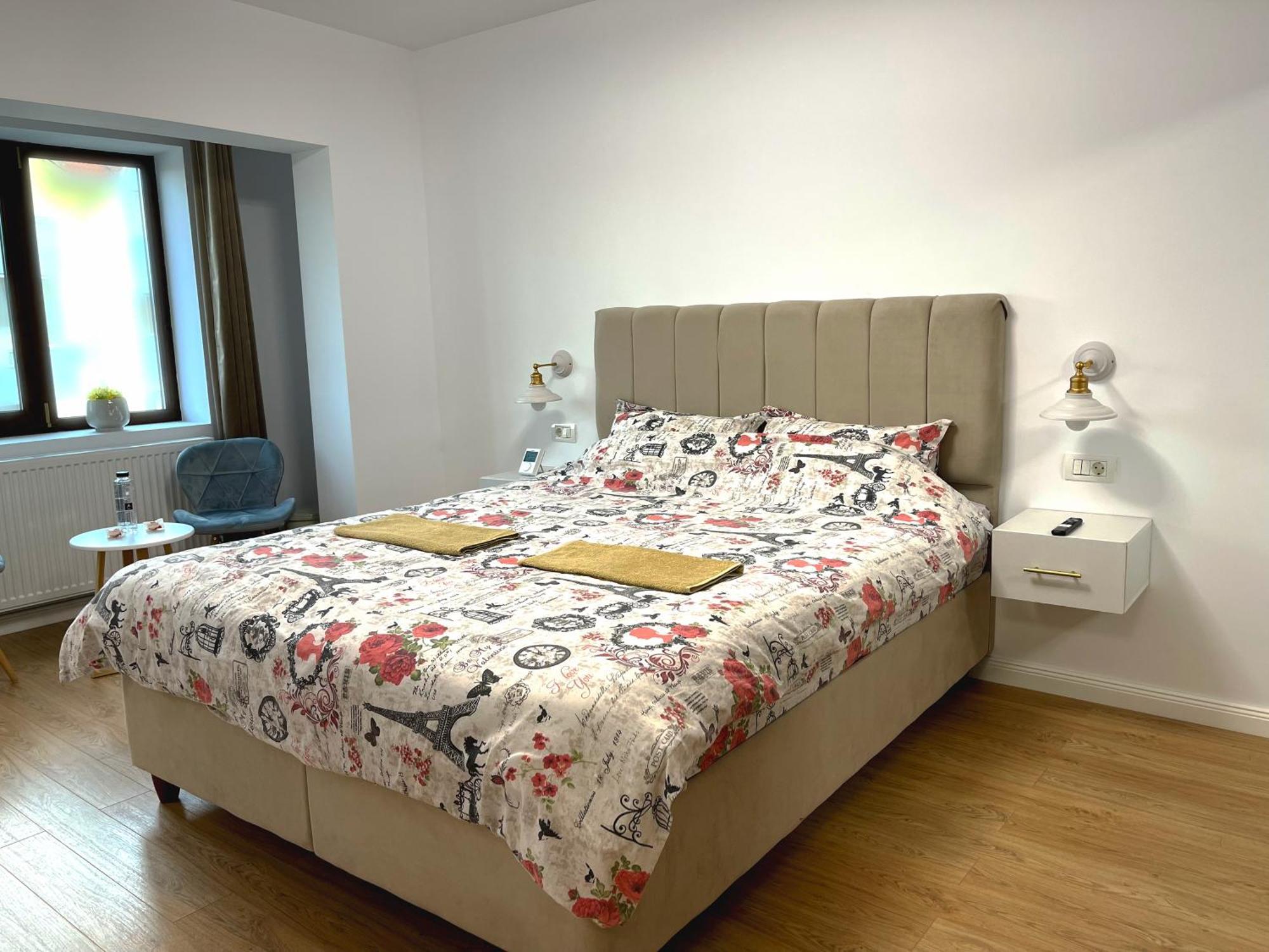 Central Residence Târgu Jiu Extérieur photo