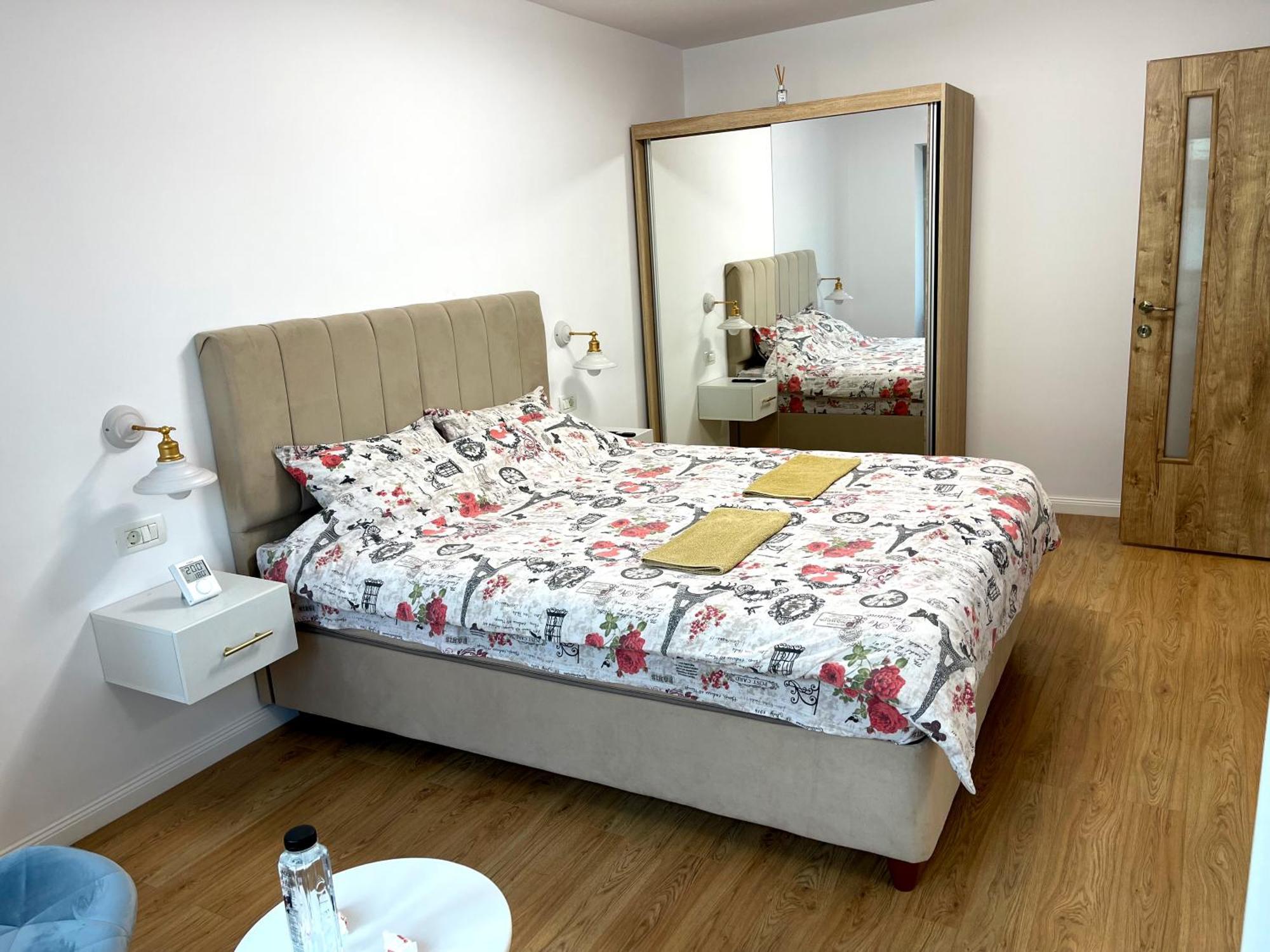 Central Residence Târgu Jiu Extérieur photo